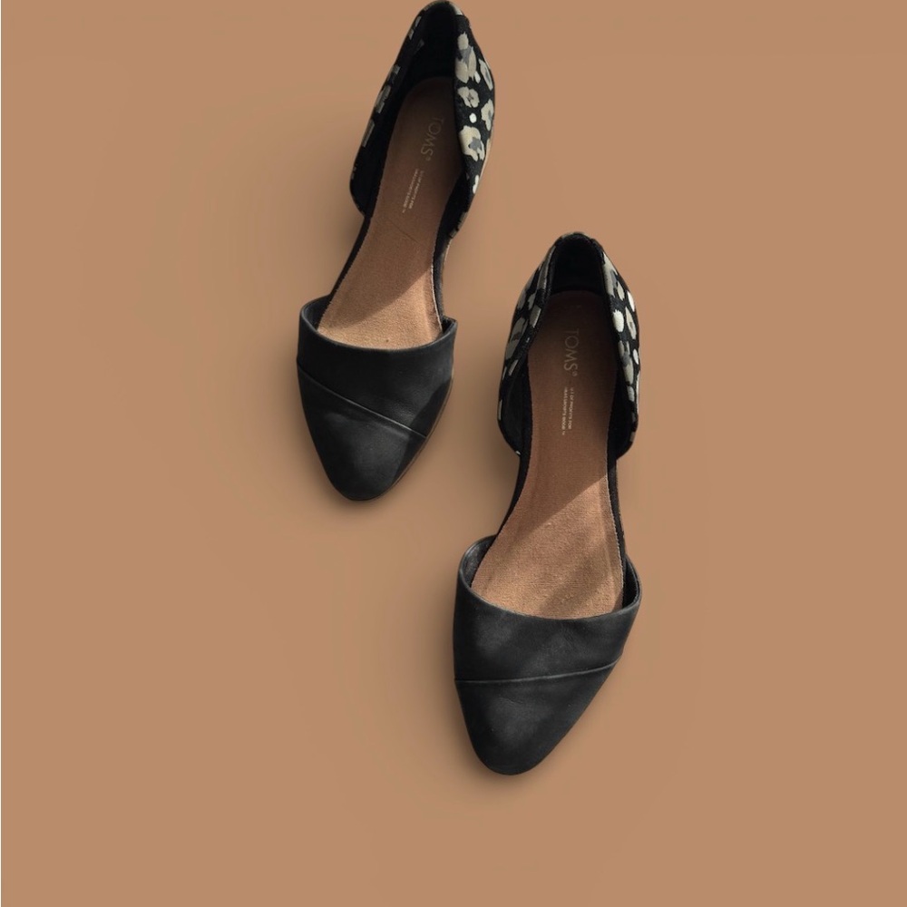 Toms Black Floral-Trim D'Orsay Flats